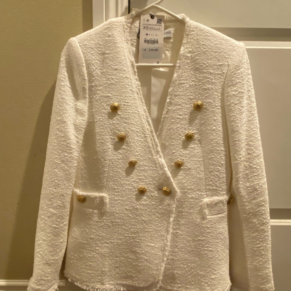 Zara woman’s white Blazer